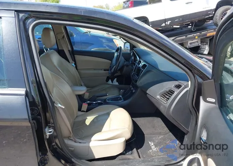 2011 Chrysler 200 Limited z USA, uszkodzony, nr VIN 1C3BC2FG5BN504473